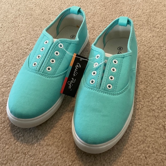 pretty blue sneakers, size 8 - Picture 2 of 2